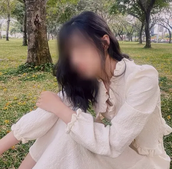 Anne, 20