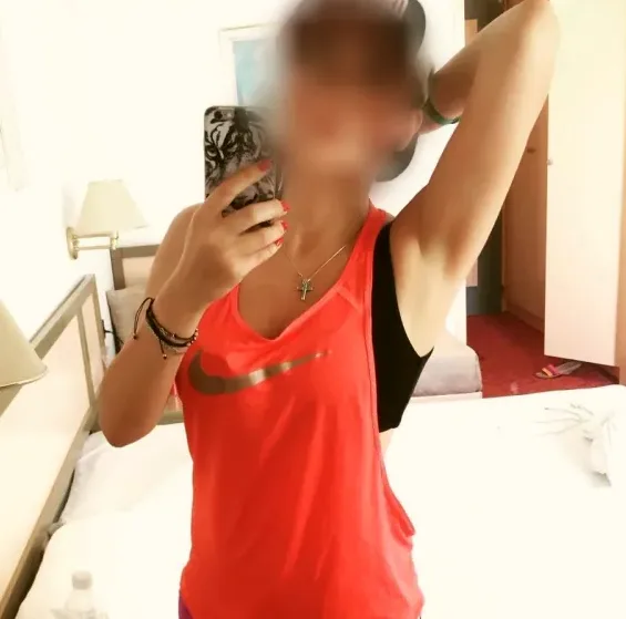 Ellen, 28