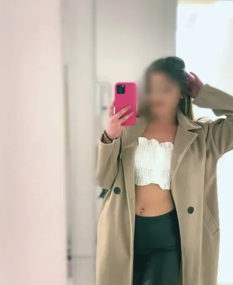 Karla, 19