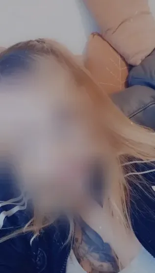Katja, 28