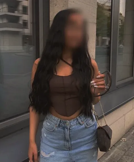 Maiken, 19
