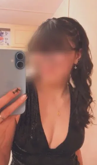 Olivia, 19